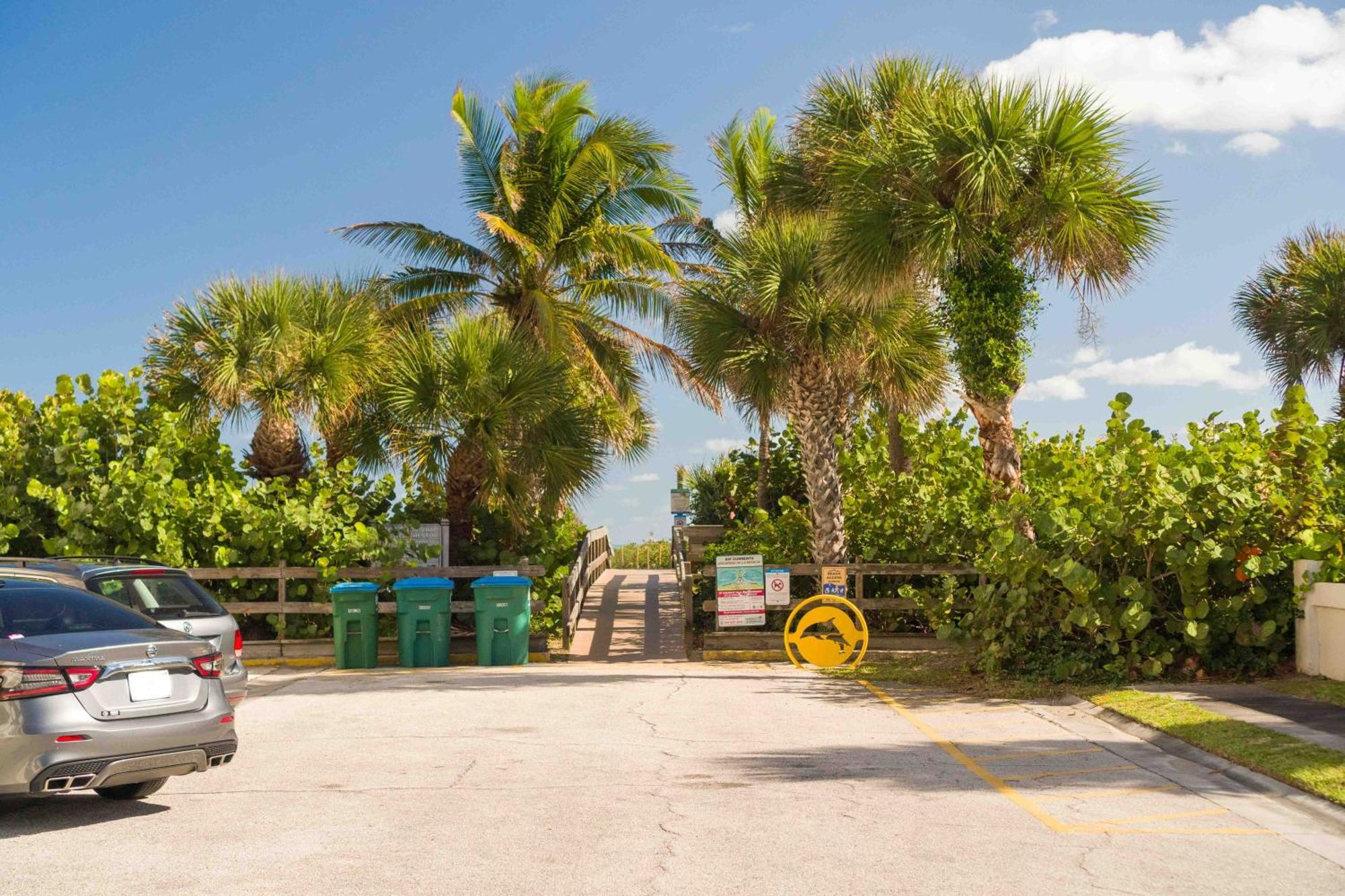 Private Tropical Beach Oasis - Coral Cape Canaveral Buitenkant foto